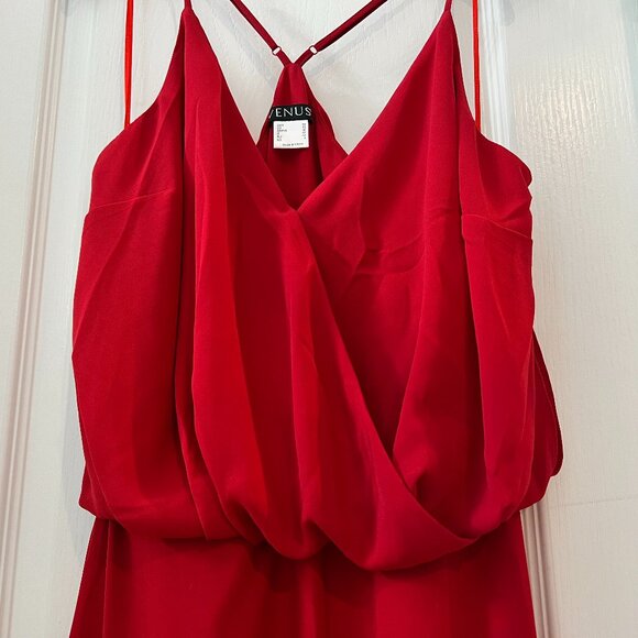 VENUS Dresses & Skirts - VENUS Size 4 red dress NWOT